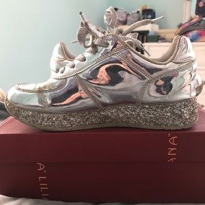 Chrome Walking On Glitter Platform Sneakers